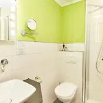 Cafe Ernst Hotell 3*