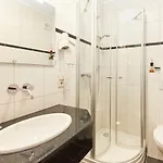 Szálloda Cafe Ernst 3*
