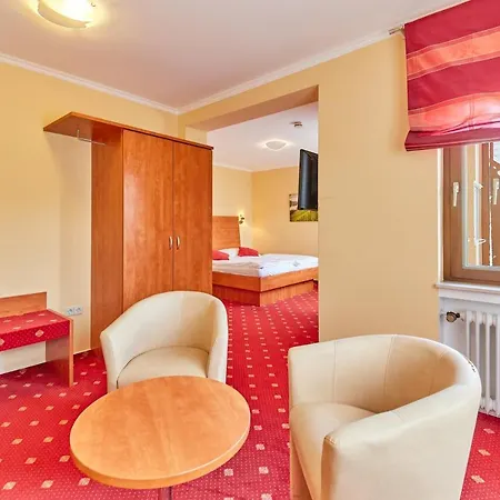 Café Ernst Hotel 3*