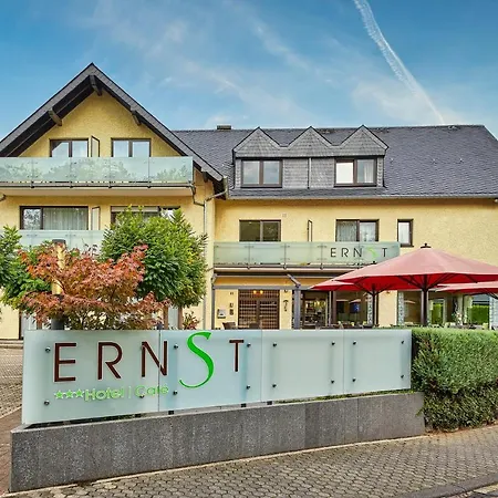 Cafe Ernst Szálloda 3*