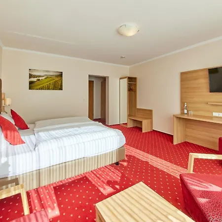 Café Ernst Hotel 3*