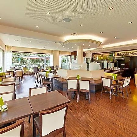 Ξενοδοχείο Cafe Ernst