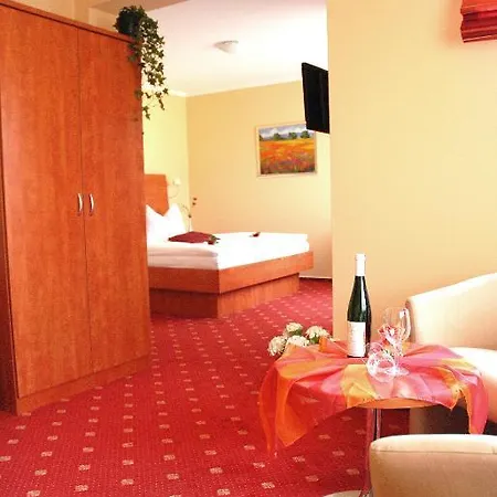 Café Ernst Hotel 3*