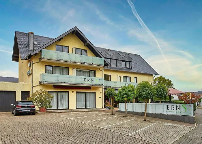 Cafe Ernst Szálloda 3*