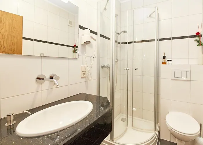 Szálloda Cafe Ernst 3*