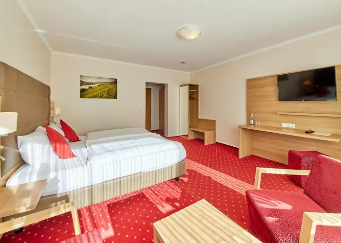 Cafe Ernst ホテル 3*