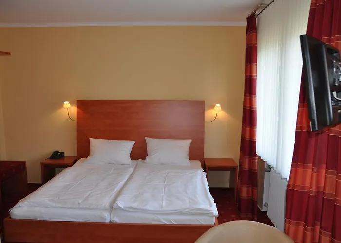 Cafe Ernst ホテル ベルンカステル・クース